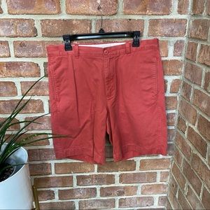 GAP FLAT FRONT SHORT